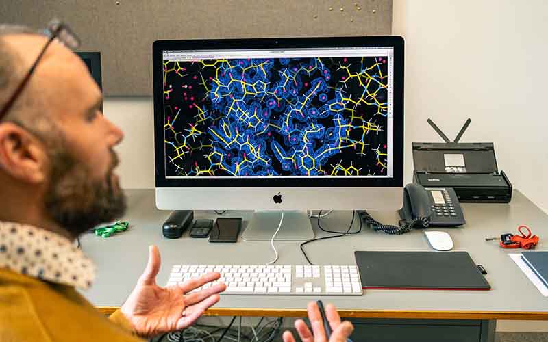 Kat Hollywood smiling